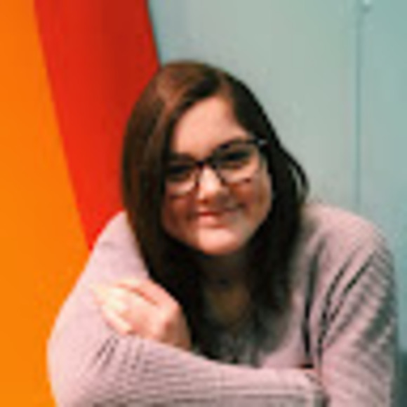 Meet your Posher, Carolyn - Picture 1 of 1